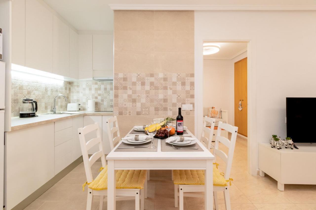 Apartamento Asta Apartman Torrevieja Kültér fotó